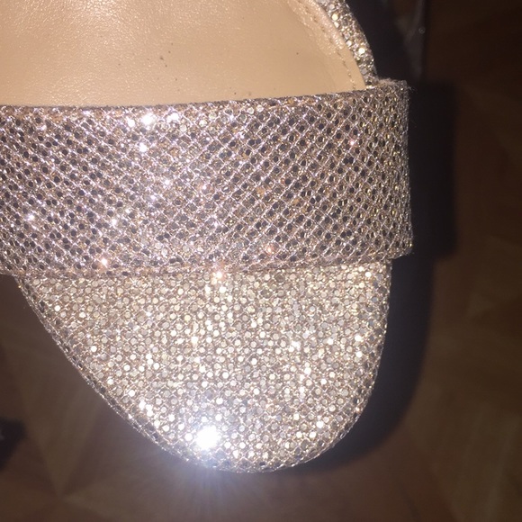 Michael kors heels - Picture 2 of 7